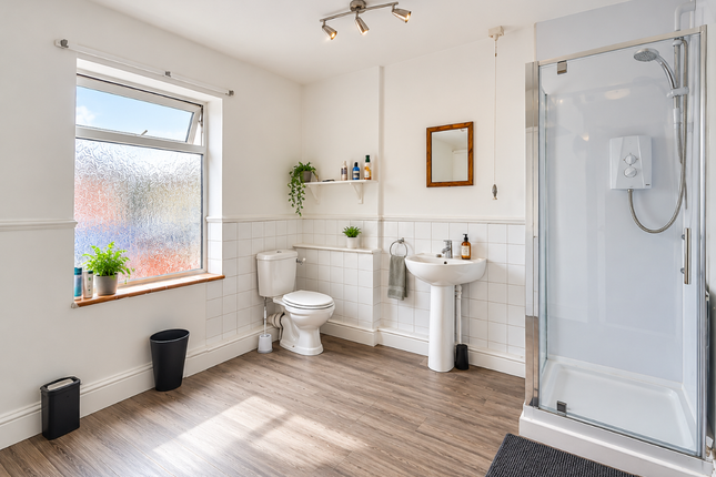 2 Minster Street, Stoke-on-Trent photo 4