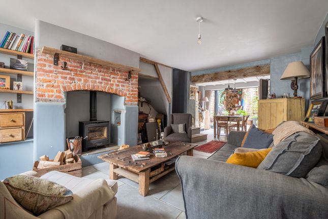 16 Duke Street, South Molton photo 2