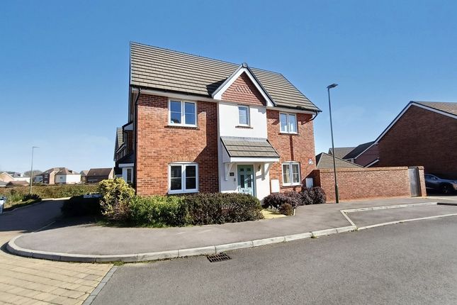 3-bed semi-detached on 1 Hops Drive, Farnham, £579,950