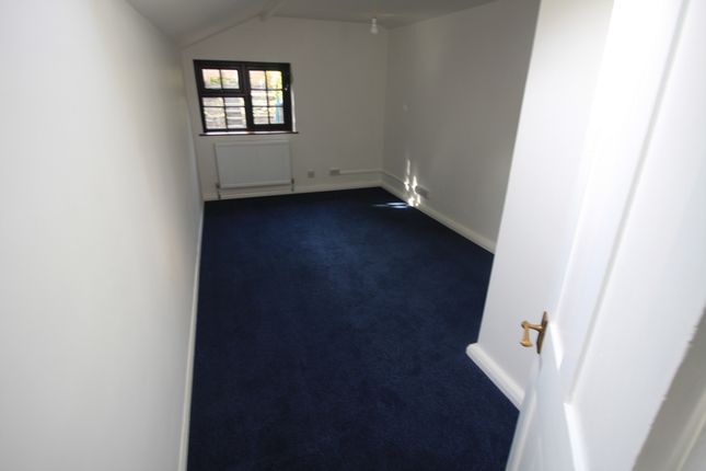 Terraced house to rent in Church Hill, Temple Ewell