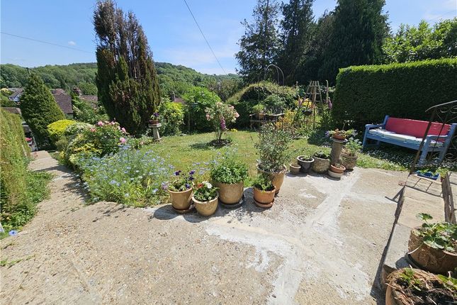 343, Stafford Road, Caterham photo 3