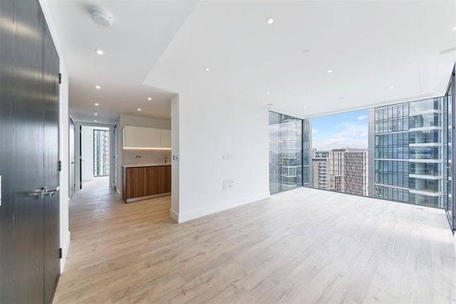 Flat to rent in Apartment 101, Cashmere House, London