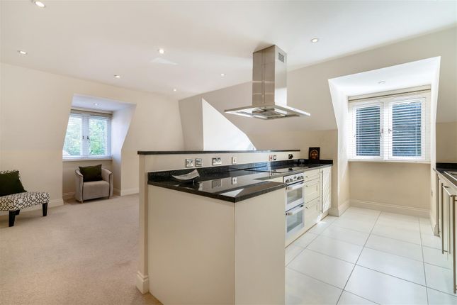 Apartment 10, Kellie House, London Road, Ascot photo 4