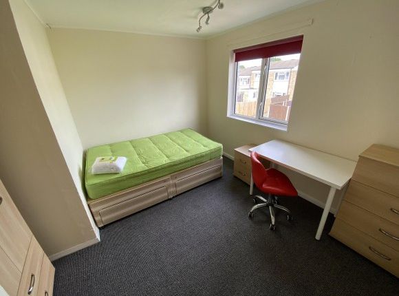 Shared accommodation to rent in Bawden Close, Canterbury, Kent