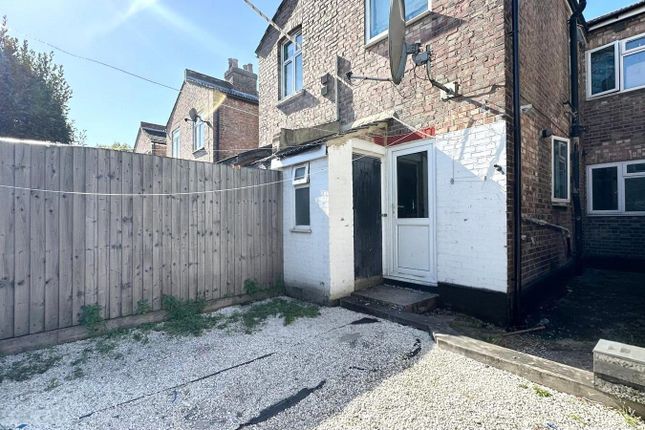 26, Kennard Street, London photo 2