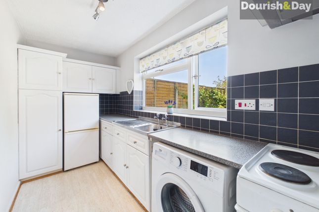 4 Boningale Way, Stafford photo 3