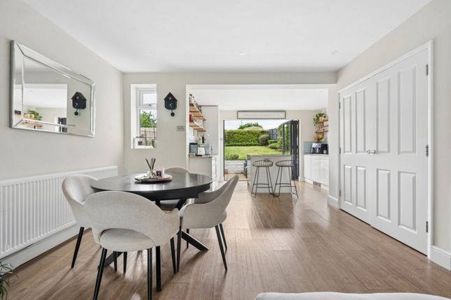 22, Seymour Court Road, Marlow photo 4