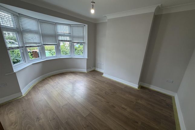 52, Elmfield Road, London photo 2
