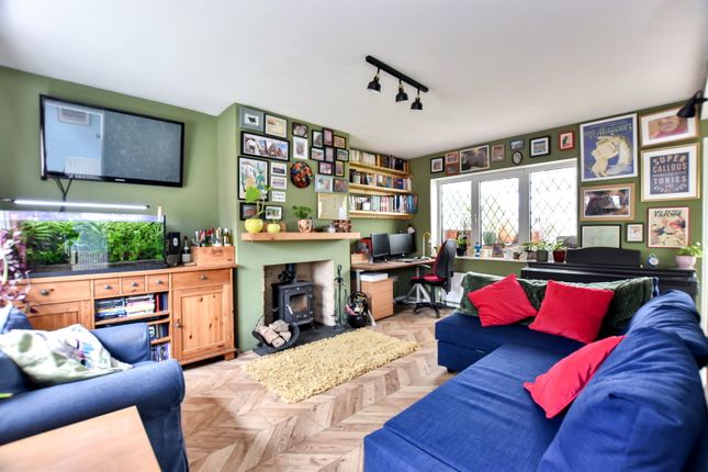 19, Churchville, Leeds photo 2