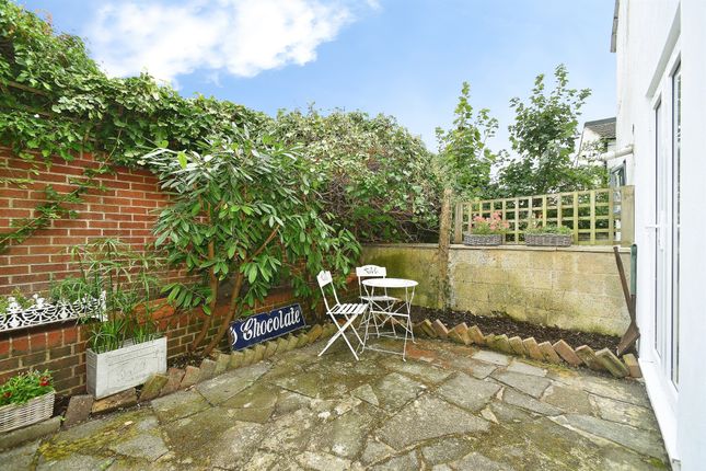 10, Dyke Road Drive, Brighton photo 4