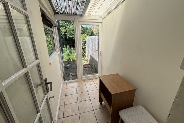 102, Albany Road, Chatham photo 4