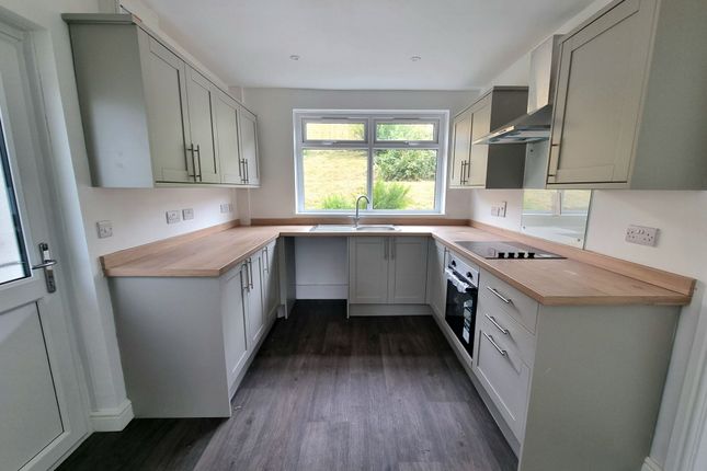 35 Heol Pandy, Bridgend photo 4
