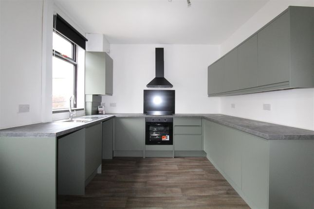 26, Siemens Street, Bolton photo 4