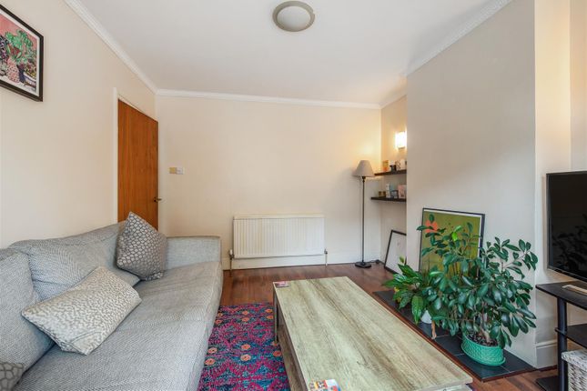 16, Adelaide Road, Andover photo 4