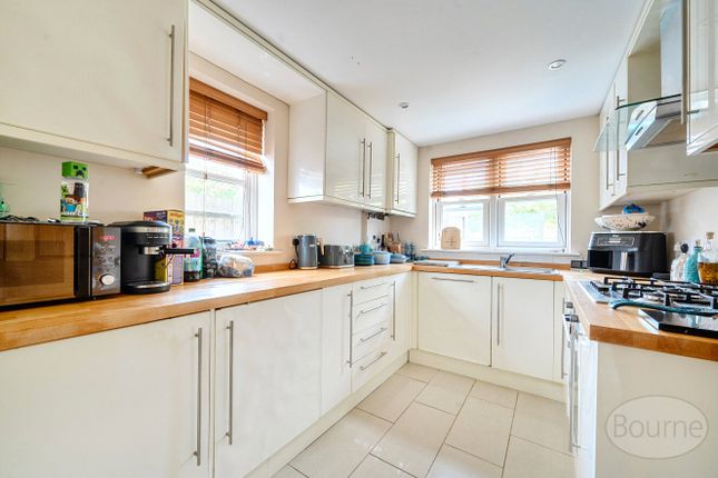 1, Olivers Terrace, Liss photo 3