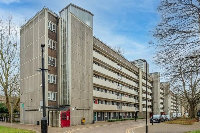 Flat 84, President House, London photo 3