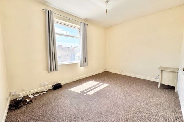 Flat 7 15/16, Highcliff Road, Cleethorpes photo 3