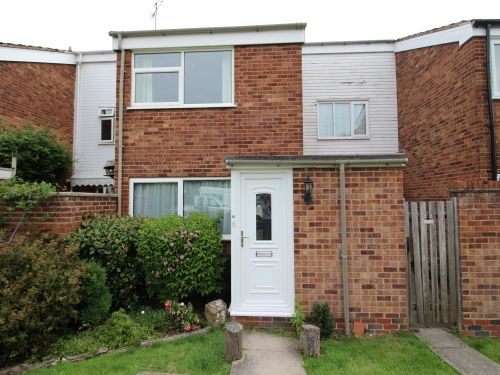 2 bed terraced house to rent in Newsholme Close, Warwick CV34
