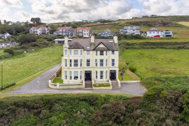 Flat 6, Beachmount Highcliffe, Port Erin photo 5
