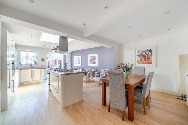64, Watersplash Road, Shepperton photo 3