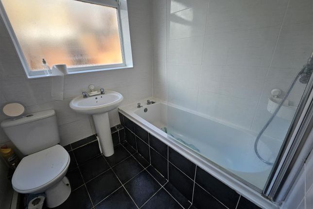 47, Oliver Street, Mexborough photo 5