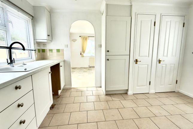 36 Manor Park, Grange Road, Weston-super-Mare photo 2