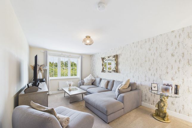17 Hardy Close, Matlock photo 3
