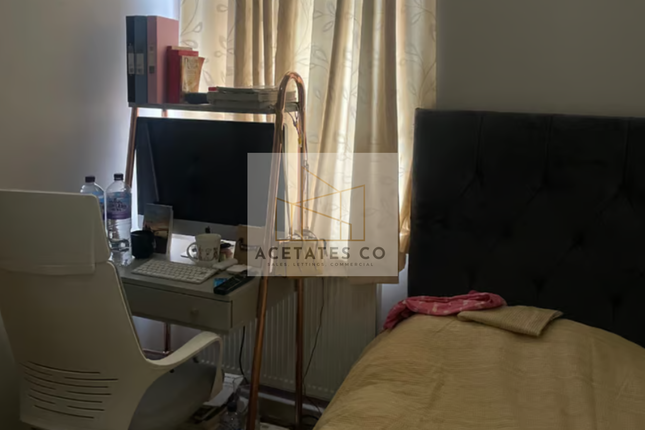 Thumbnail Room to rent in Elswick Street, Fulham, London