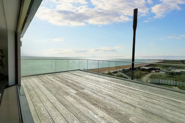 Thumbnail Penthouse for sale in Court Road, Hythe