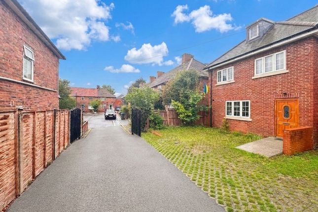 4-bed house on 1 Risley Close, Morden, £675,000