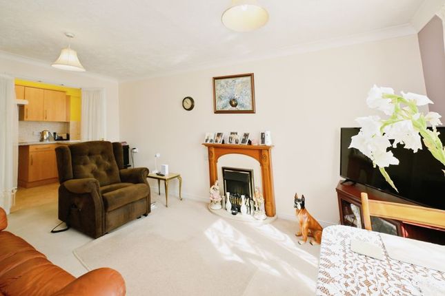 Flat for sale in Cliff Richard Court, Cheshunt