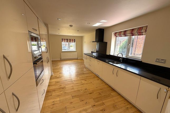 40, Coral Drive, Sheffield photo 4
