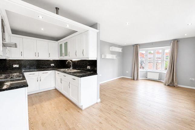 5 Library Place, Alderley Edge photo 2