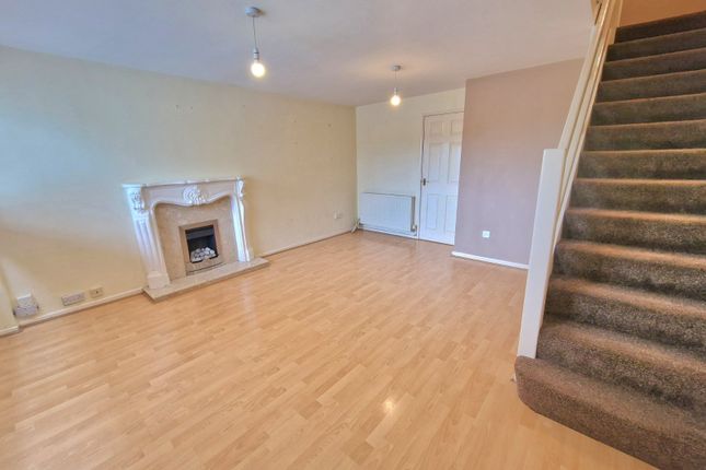 20, Ashford Drive, Bedworth photo 2