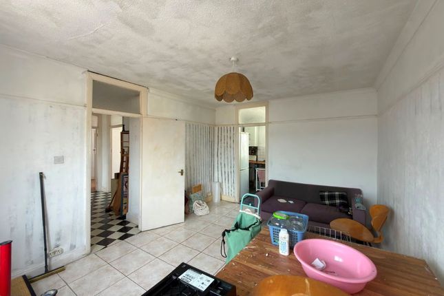 7 Marley Croft,, Moor Lane, Staines-upon-Thames photo 3