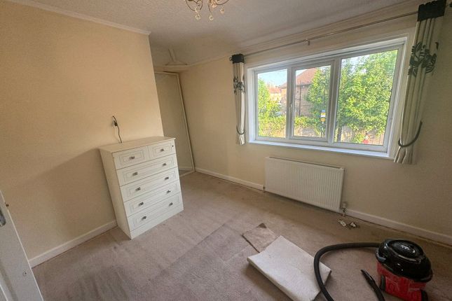 Thumbnail Detached house to rent in Shroffold Road, Bromley, London