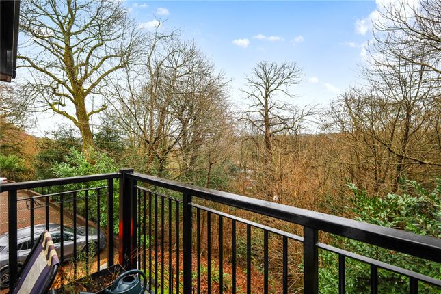Flat 12, Woolmer Hill Lodge,, Lower Hanger, Surrey photo 3