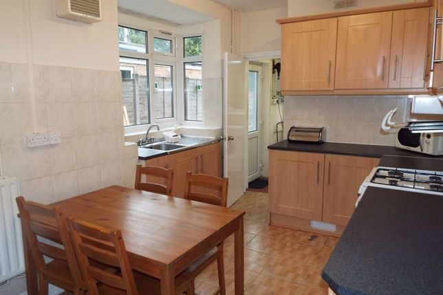 Semi-detached house to rent in Gristhorpe Road, Selly Oak, Birmingham