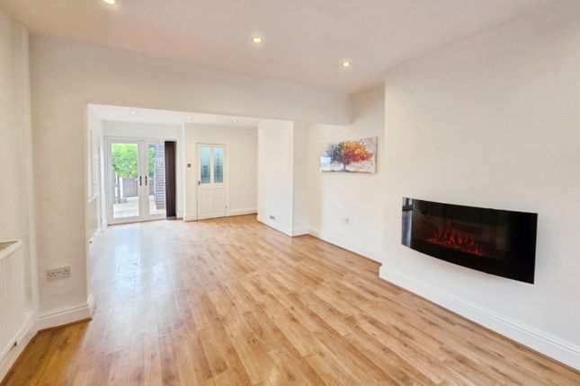 Burlidge Road, Stoke-On-Trent photo 4
