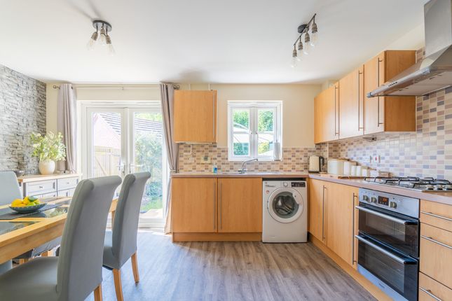 26, Millgate Close, Stourport-on-severn photo 4