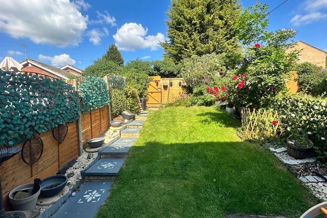 6 Sharpley Drive, Leicester photo 2