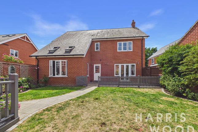 7 Evelyn Mews, Colchester, Essex photo 4
