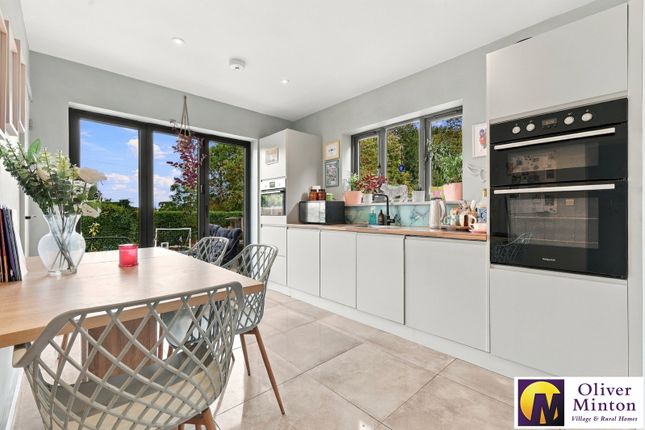 14, Skeins Way, Clavering photo 2