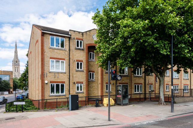 Thumbnail Flat to rent in Glamis Place, Shadwell, London