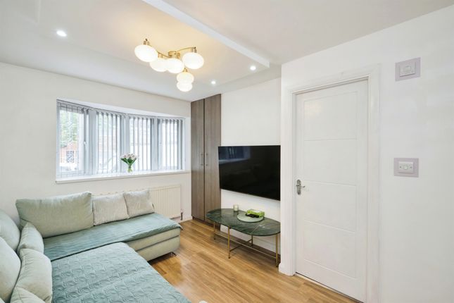 38, Townley Gardens, Birmingham photo 4