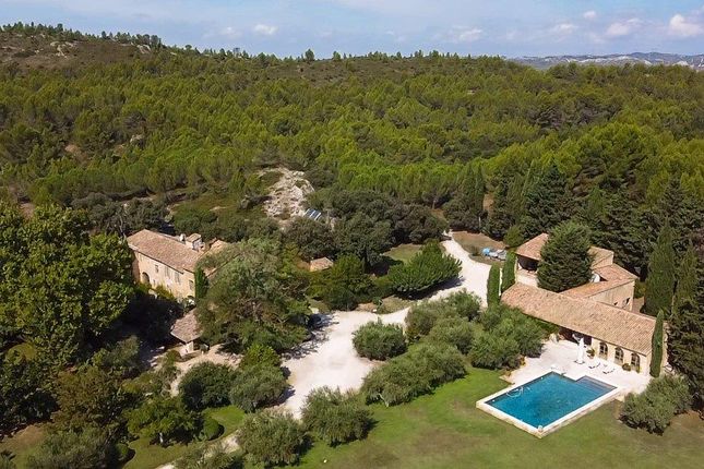 Property for sale in Barbentane, Bouches-Du-Rhône, Provence-Alpes-Côte D'azur, France