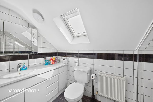 29a, Ridgeview Road, London photo 3
