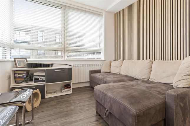 Flat 17, Skyline Apartments, The Causeway, Goring-by-Sea photo 3