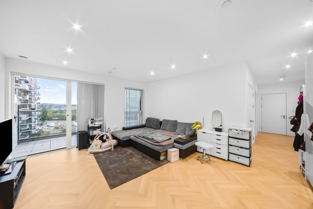 2-bed flat on Flat 503 Birch House, 1, Pegler Square, Blackheath, £435,000