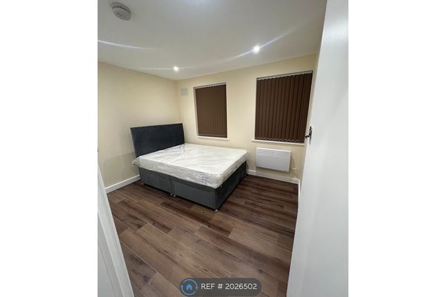 Studio to rent in Hayes Middlesex, Hayes